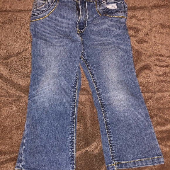 Girls 2T Jeans - Picture 2 of 3